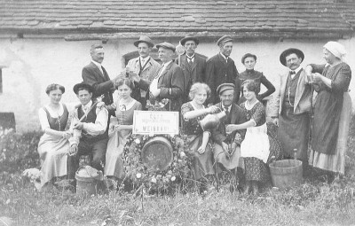 Weinbauernfamilie, © IMAGNO/Austrian Archives