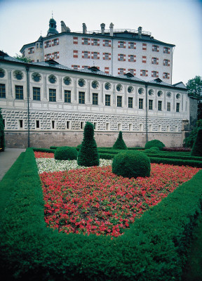 Schloß Ambras bei Innsbruck, © IMAGNO/Gerhard Trumler