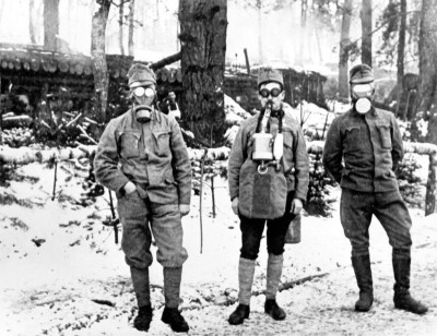 Infanteristen mit Gasmasken, © IMAGNO/Austrian Archives