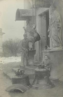 Einschmelzen von Kirchenglocken für Kriegszwecke, © IMAGNO/Archiv Jontes