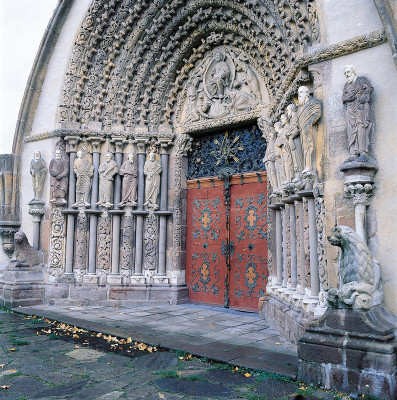 Romanisches Portal in Mähren, © IMAGNO/Gerhard Trumler