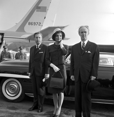 Jackie Kennedy am Flughafen Wien, © IMAGNO/Barbara Pflaum