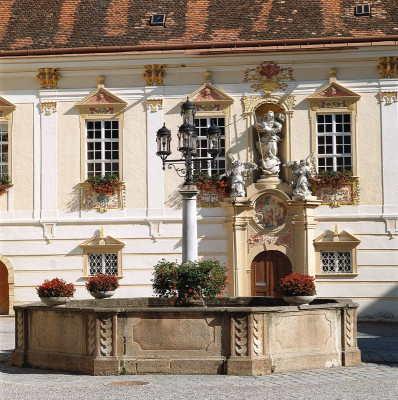 Der Abteihof des Stift Zwettl, © IMAGNO/Gerhard Trumler