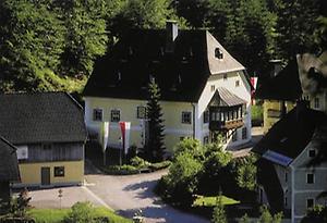 Im ehemaligen 'Tulleckschen Gewerkenhaus', einem Hammerherrenhaus aus dem 17. Jh., befindet sich heute das Wasserleitungsmuseum.