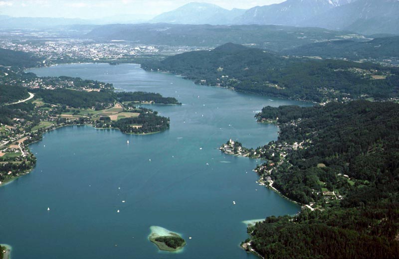 Bild 'RedakII_099_Woerthersee_mit_Maria_Woerth_1'