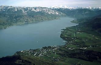 Attersee und Dachstein