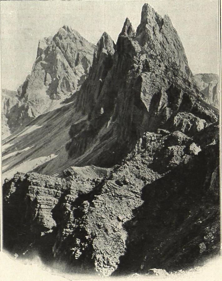 Illustration Grödner Tal: Fermedaturm von der Seceda