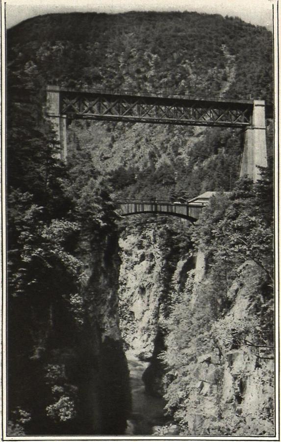 Illustration Hohe Brücke der Brennerbahn über die Eisackschlucht bei Franzensfeste