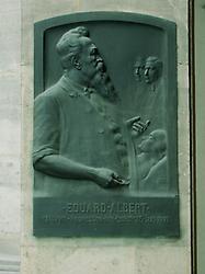 Relief von Artur Kaan, Universität Wien, Arkadenhof, © Rainer Lenius