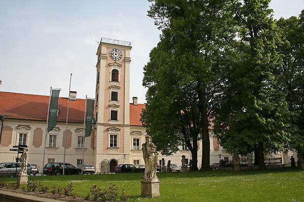 Schloss Lamberg, Innenhof