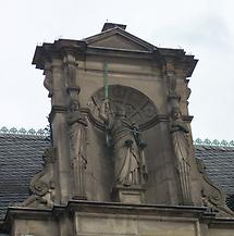 Altes Rathaus mit Justitia