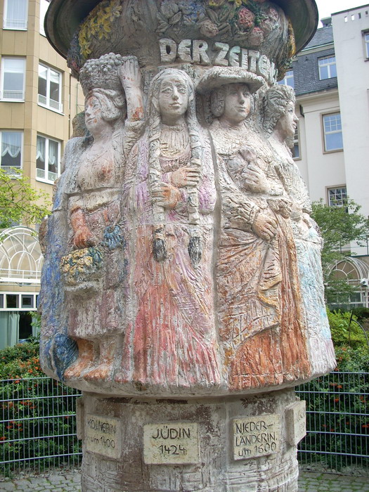 Bild 'dolasilla_koeln_frauenbrunnen01'