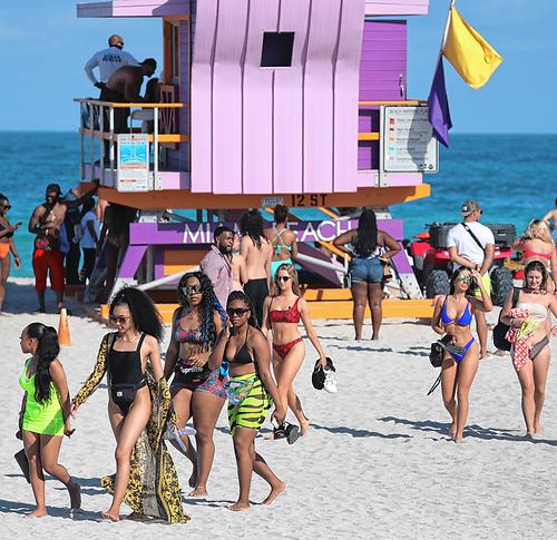 Party in Zeiten des Coronavirus: In Miami feierten Studentinnen den „Spring Break“.