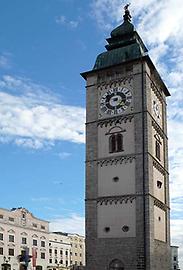 Stadtplatz mit Stadtturm und Römermuseum LAURIACUM, © FRE-Projekt Eva Kuttner 2007