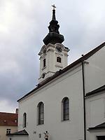 Reliefs in der Kirchenwand, Pfarrhof