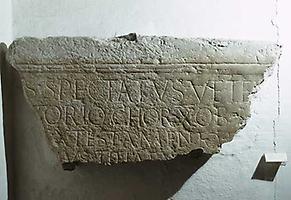 Bruchstück der Grabinschrift des Spectatus