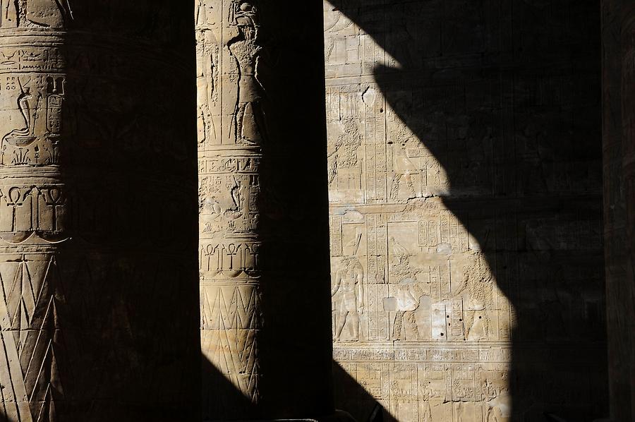 Edfu - Colonades