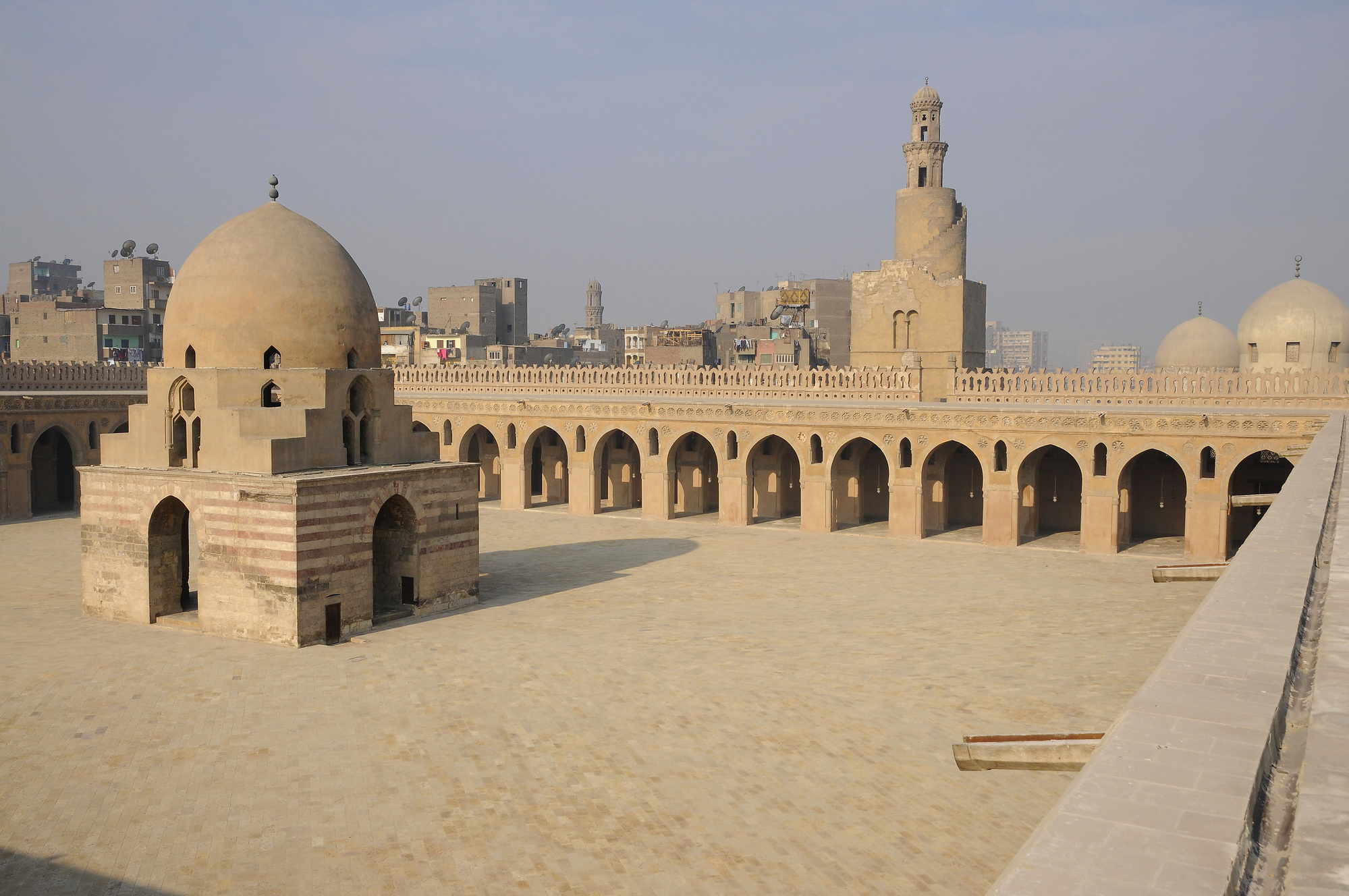 Пакистан лункор храм. Мавзолей тадж-махал фото. Памятники ислама. Самарканд фергана. Мечеть биби ханум (биби ханым).