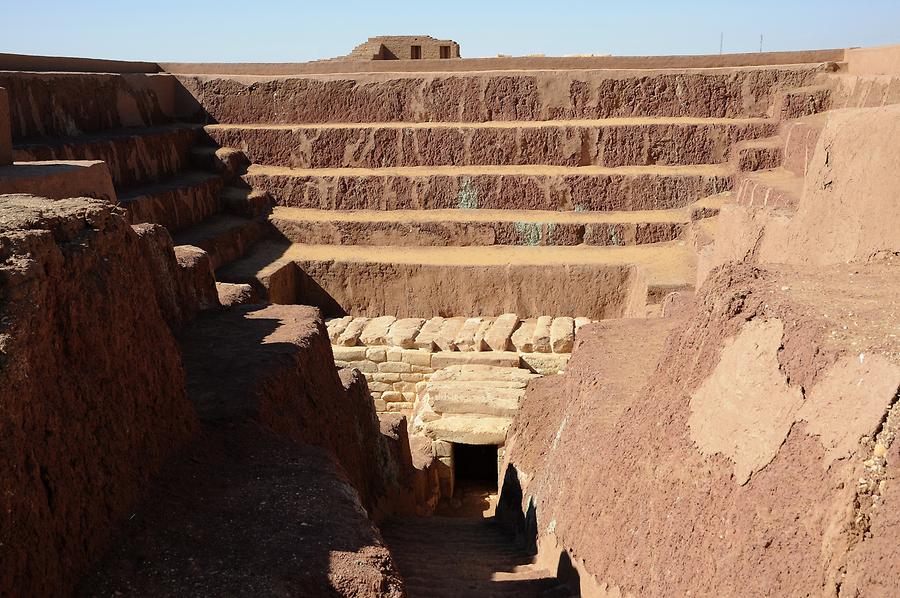 Balat - Necropolis of Qila’ el-Dabba