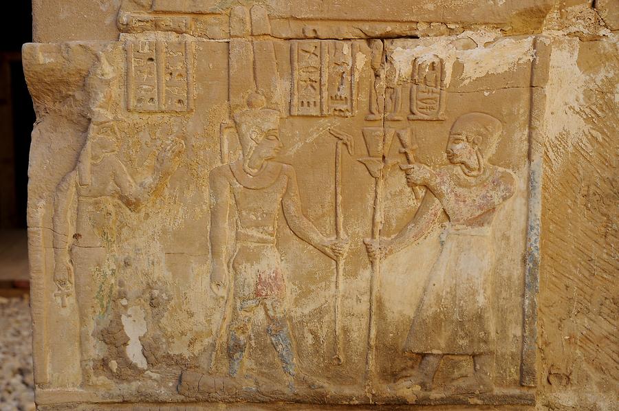 Deir el-Hagar - Relief