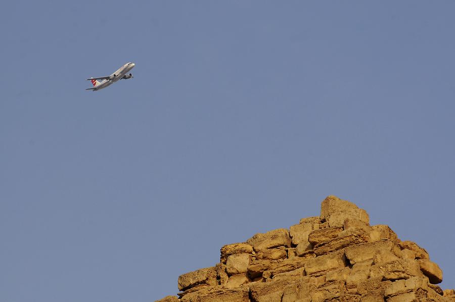 Giza Plateau - Airplane
