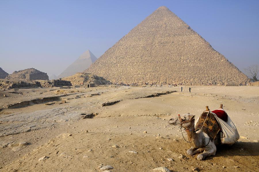 Giza Pyramid Complex - Pyramid of Cheops