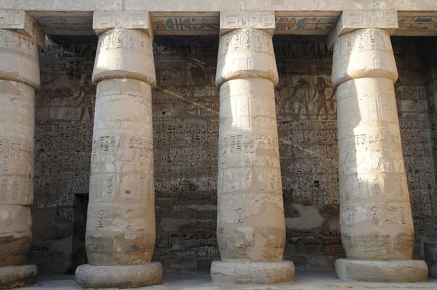 Medinet Habu - Peristyle Hall Medinet Habu - Peristyle Hall