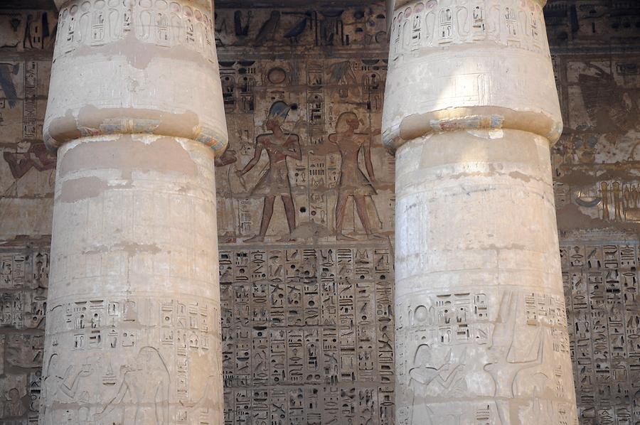 Medinet Habu - Peristyle Hall