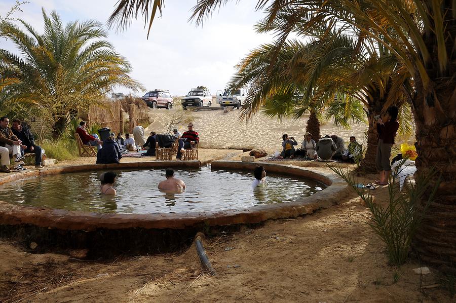 Libyan Desert - Bir Wahed Freshwater Lake