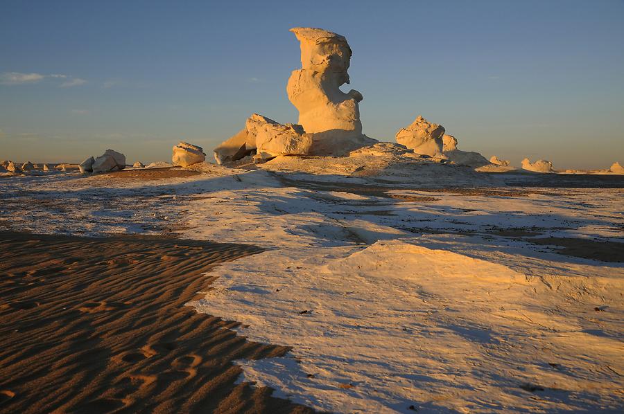 White Desert - Lime Stone Rock Formations