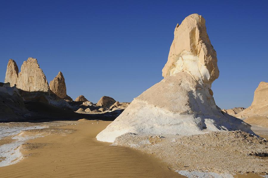 White Desert - Rock Formations