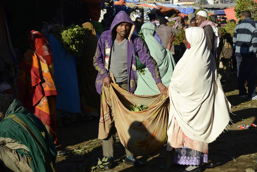 Awaday - Khat Market