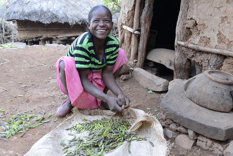 Konso Woman