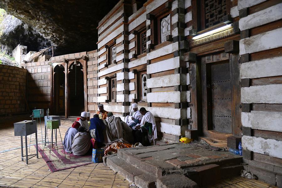 Yemrehana Krestos Church