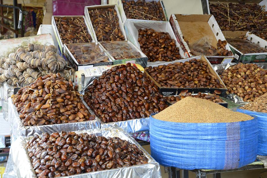 Meknes - Suq; Dates