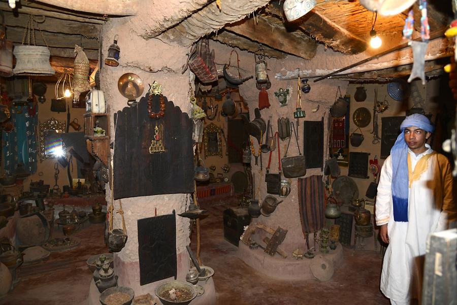 Ouarzazate - Medina; Synagogue, Inside