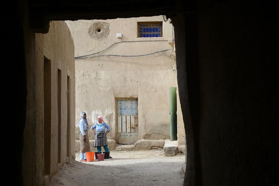 Ksar Goulmima - Berber Women