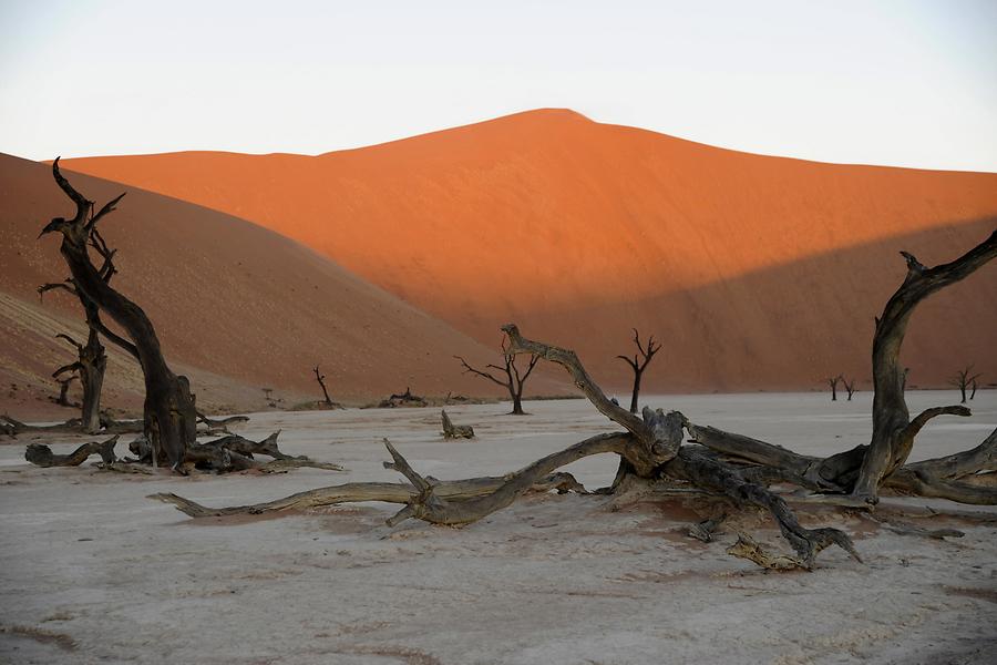 Sunset at Deadvlei