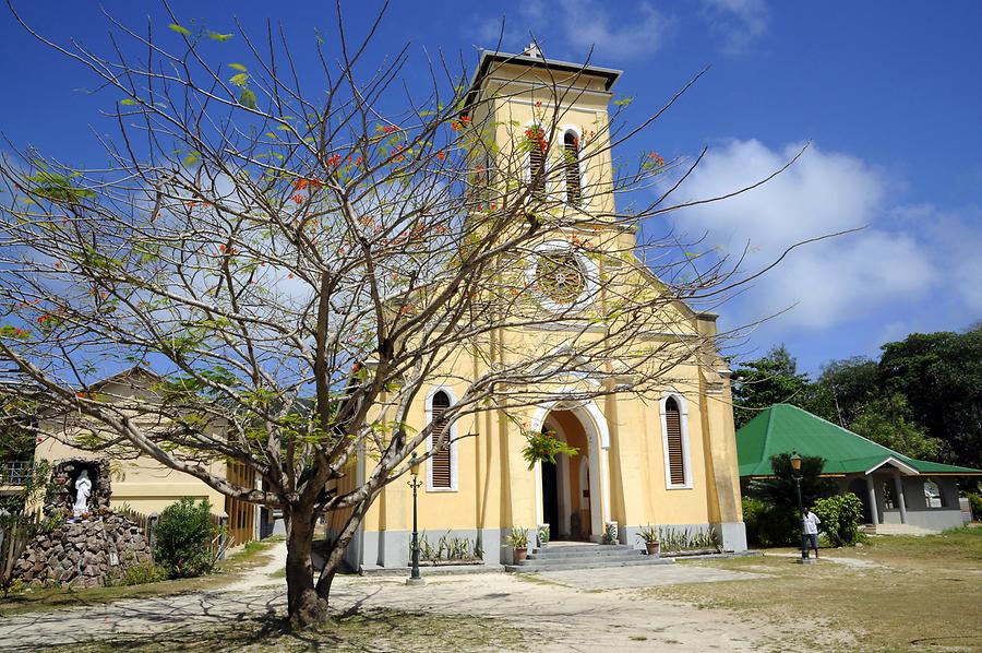 La Passe - Church La Reunion