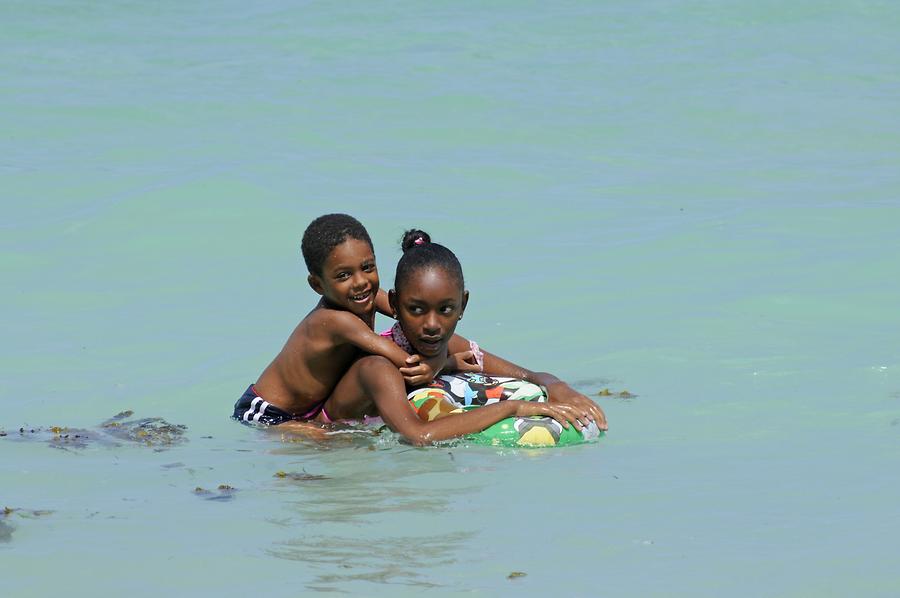 Anse aux Pins - Children