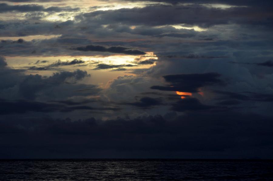 Anse Kerlan - Sunset
