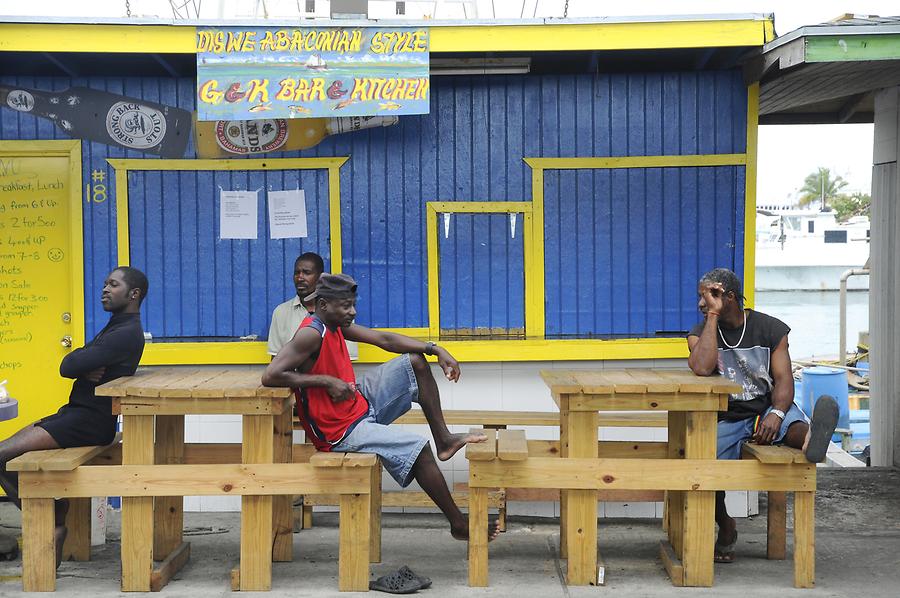 Nassau - Potters Cay; Market