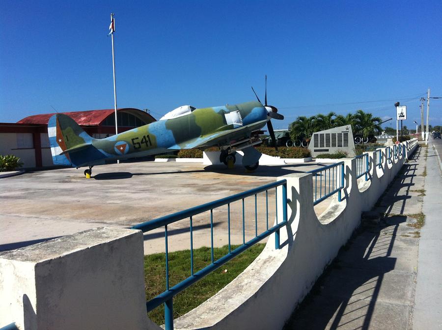 Bahia de Cochinos - Playa Giron - Museo de la Intervencion