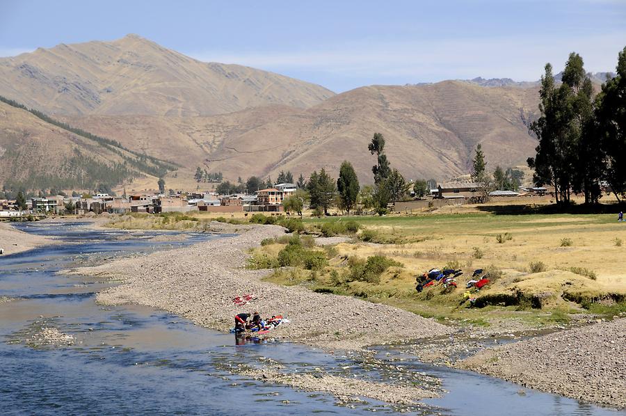 Urubamba Valley near Raqch'i