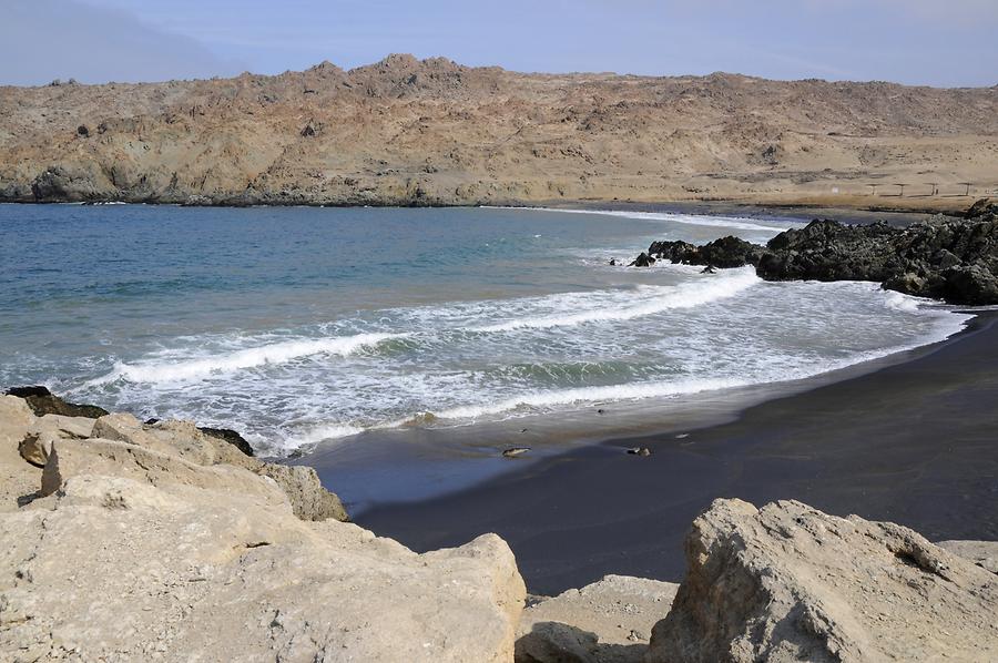 Beach near Puerto Inca