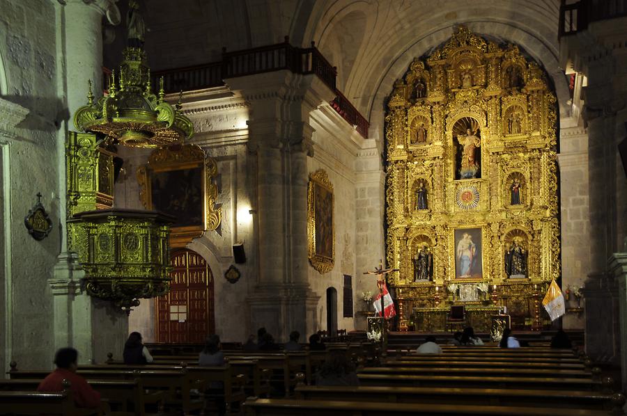 Church of the Society of Jesus; Altar