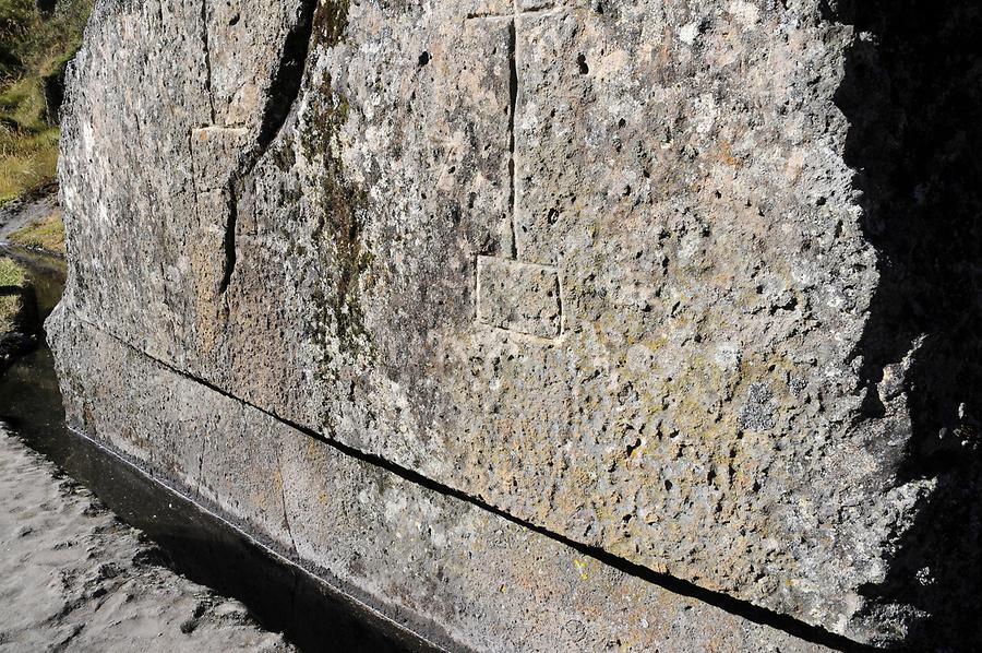 Cumbemayo - Aqueduct; Petroglyphs