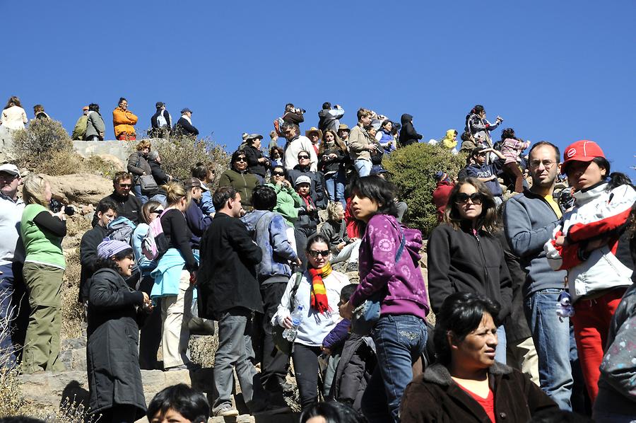 Cruz del Condor - Tourist Hordes