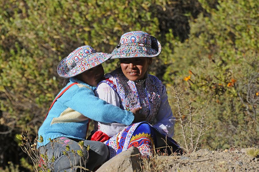 Pinchollo - Water Sanctuary; Indians