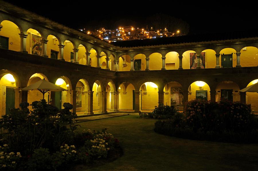 Hotel Monasterio - Cloister